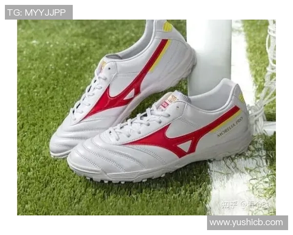 穿迪卡侬足球鞋的球星们如何用实战证明性价比优势